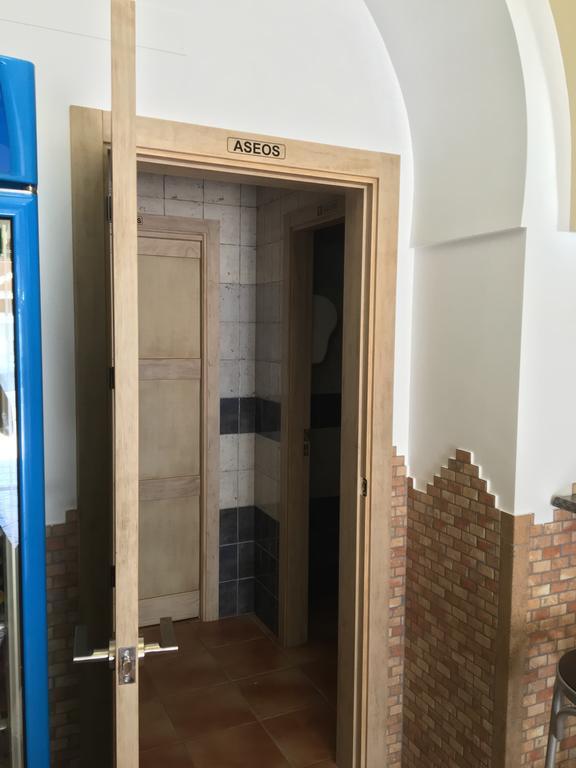 Hostal Los Encinares Villanueva de Córdoba المظهر الخارجي الصورة